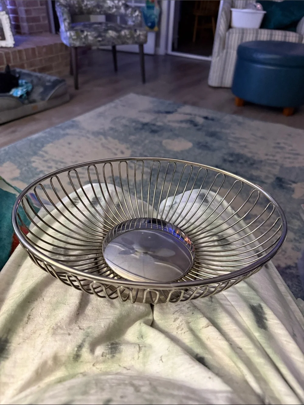 Modern Stainless Wire Serving Bowl in Silver